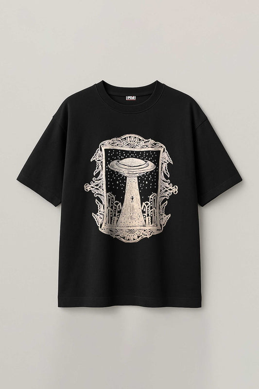 UFO Engraving Ornament Embroidered Artwork Oversized T-shirt